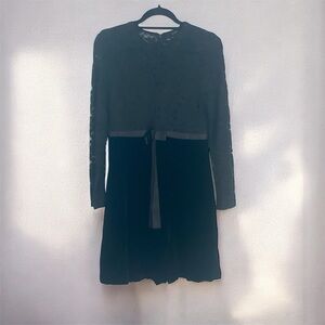 Femme de Carrière Vintage Lace and Velvet Chic Dress with bow